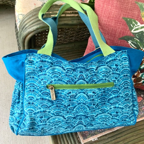 SEA TURTLE TROPICAL SUMMER Tote HANDBAG - SHOULDER  BAG 💙  NWT 💙 LIGHTWEIGHT - Picture 3 of 11